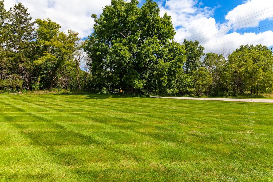 Delafield, Wisconsin, 53072, United States, 3 Bedrooms Bedrooms, ,2 BathroomsBathrooms,Residential,For Sale,1927266