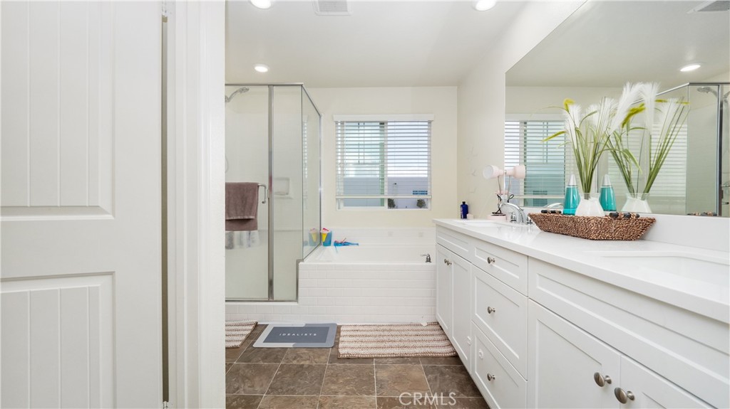 Fontana, California, 92336, United States, 3 Bedrooms Bedrooms, ,3 BathroomsBathrooms,Residential,For Sale,1975846