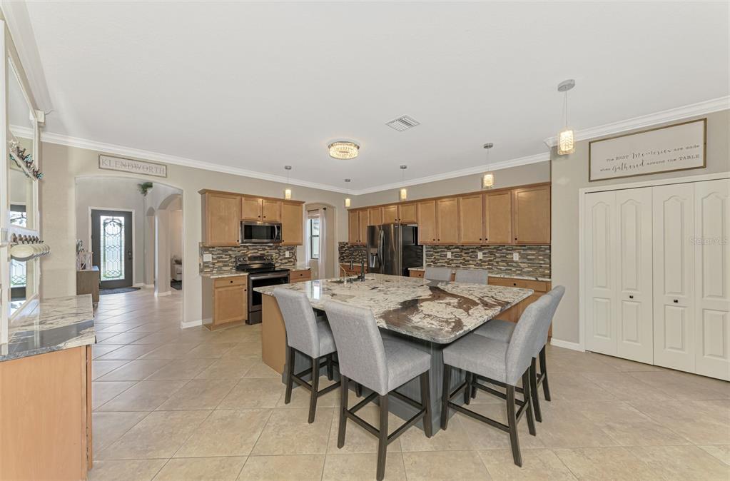 Venice, Florida, 34293, United States, 5 Bedrooms Bedrooms, ,3 BathroomsBathrooms,Residential,For Sale,1705065