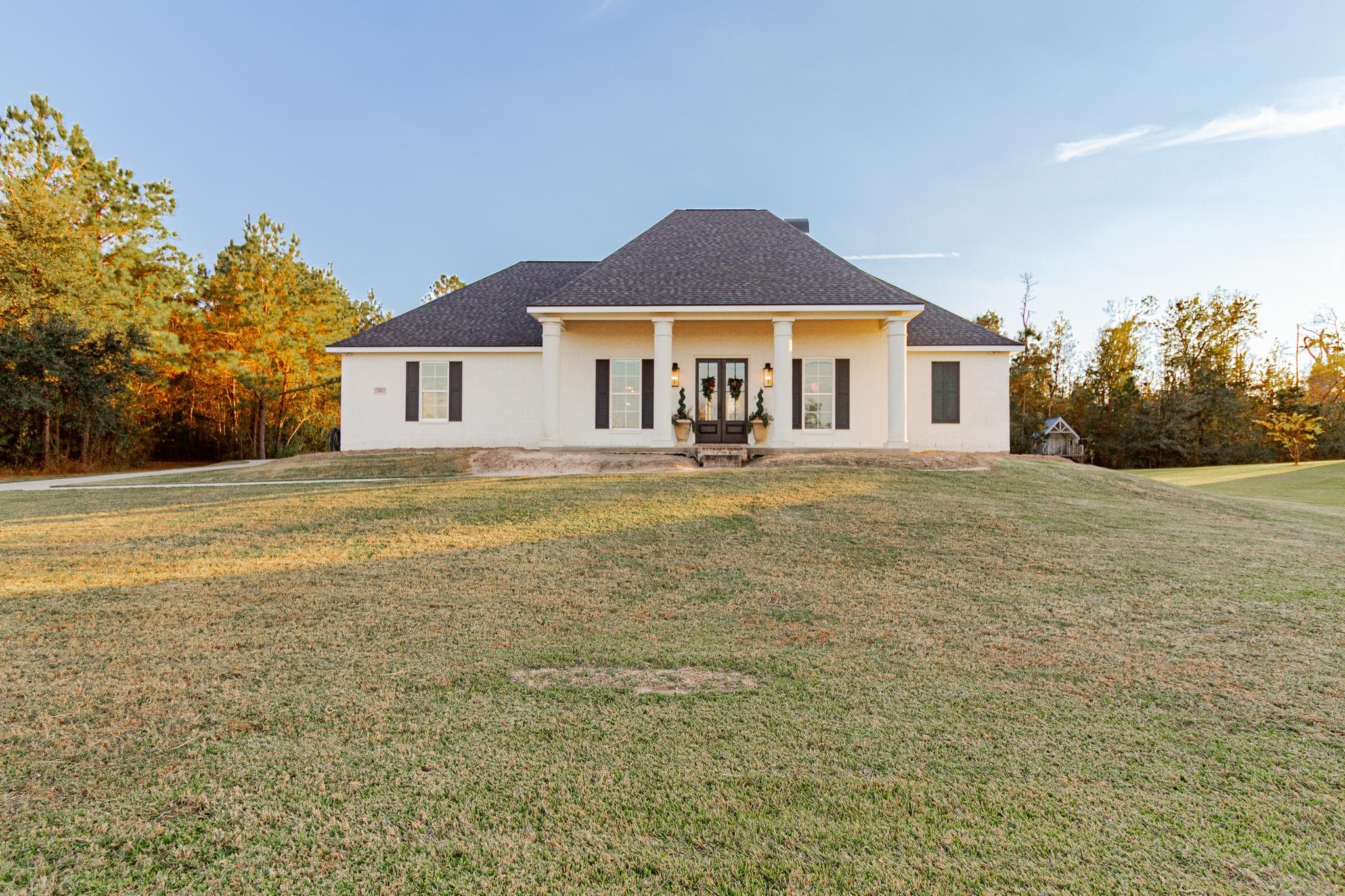 Lake Charles, Louisiana, 70605, United States, 4 Bedrooms Bedrooms, ,3 BathroomsBathrooms,Residential,For Sale,2000075