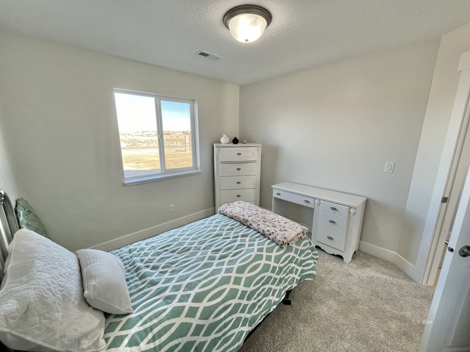 Elko, Nevada, 89801, United States, 4 Bedrooms Bedrooms, ,2 BathroomsBathrooms,Residential,For Sale,1969228