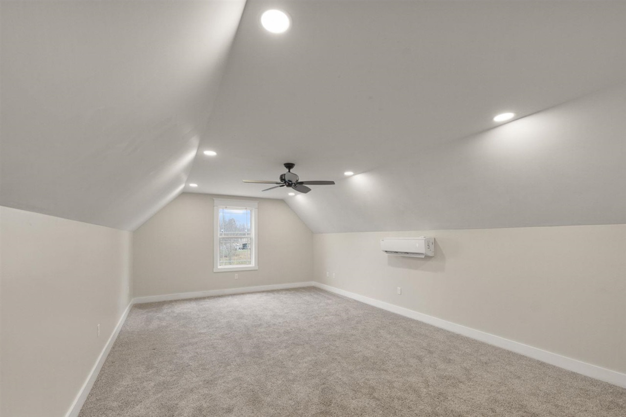 Smiths Grove, Kentucky, 42171, United States, 4 Bedrooms Bedrooms, ,3 BathroomsBathrooms,Residential,For Sale,1901805