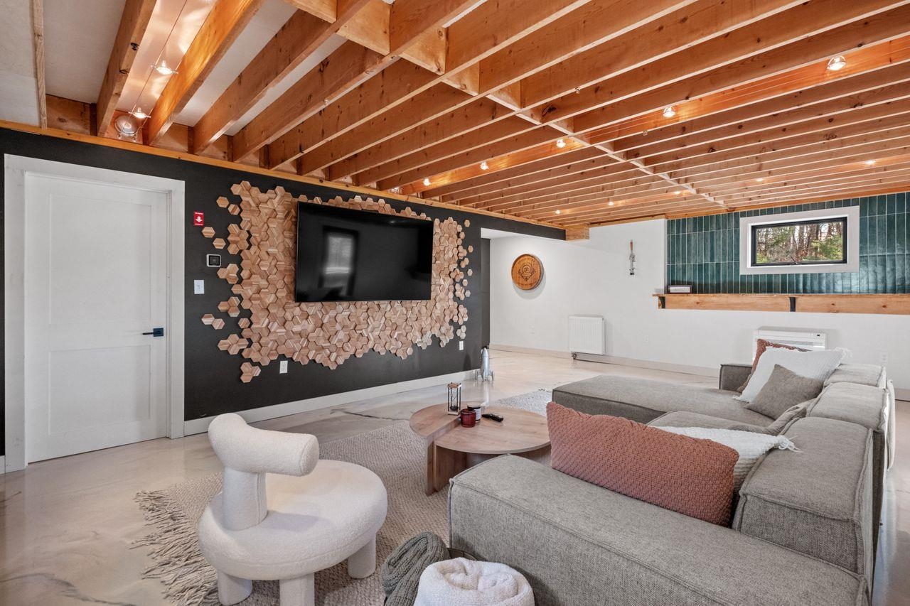 Madison, New Hampshire, 03849, United States, 3 Bedrooms Bedrooms, ,1 BathroomBathrooms,Residential,For Sale,1998300