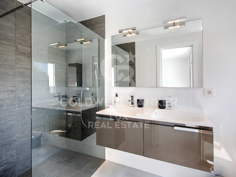 Girona, Empuriabrava, Cap Ras - Creus - Falconera, Empuriabrava, Catalonia, ES, 3 Bedrooms Bedrooms, ,2 BathroomsBathrooms,Residential,For Sale,Girona, Empuriabrava, Cap Ras - Creus - Falconera,1448905