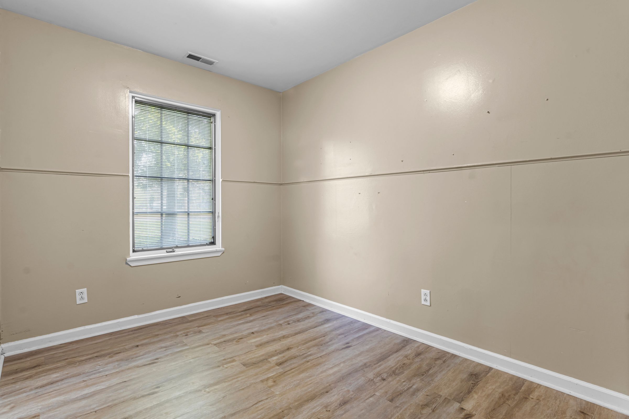 Indianapolis, Indiana, 46240, United States, 14 Bedrooms Bedrooms, ,6 BathroomsBathrooms,Residential,For Sale,1908586