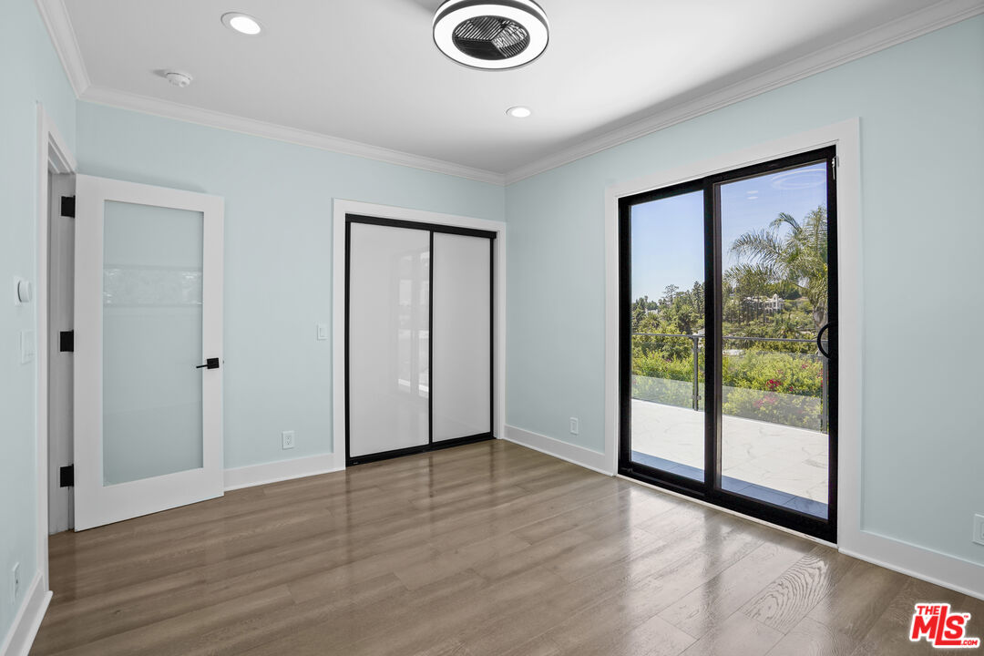 Los Angeles, California, 90068, United States, 3 Bedrooms Bedrooms, ,2 BathroomsBathrooms,Residential,For Sale,1911201