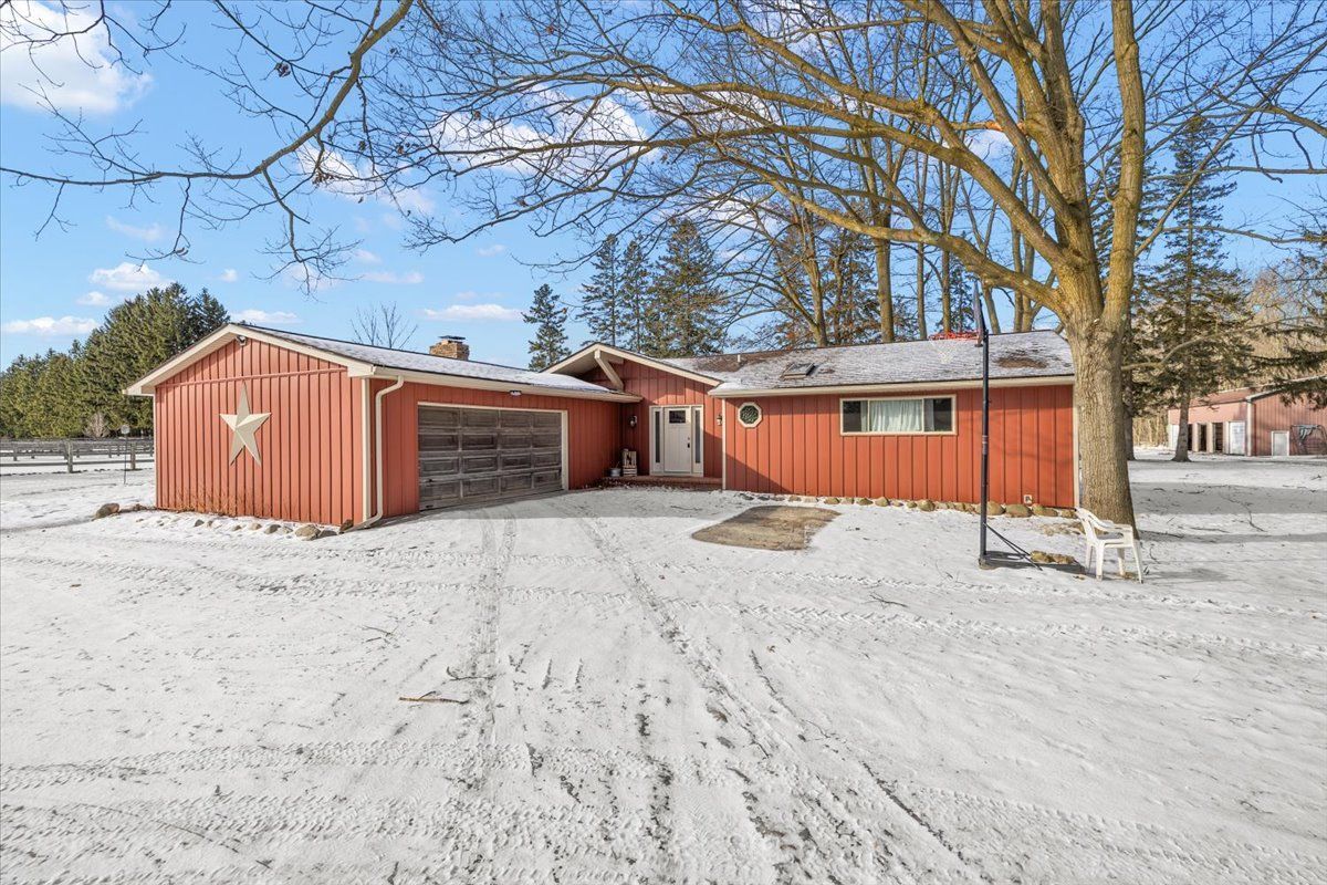 Metamora, Michigan, 48455, United States, 3 Bedrooms Bedrooms, ,2 BathroomsBathrooms,Residential,For Sale,1705008