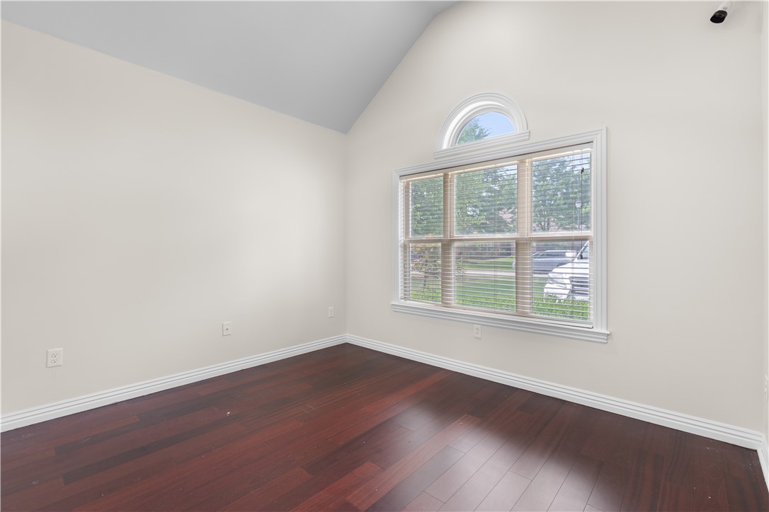 Fayetteville, Arkansas, 72704, United States, 5 Bedrooms Bedrooms, ,4 BathroomsBathrooms,Residential,For Sale,1877599