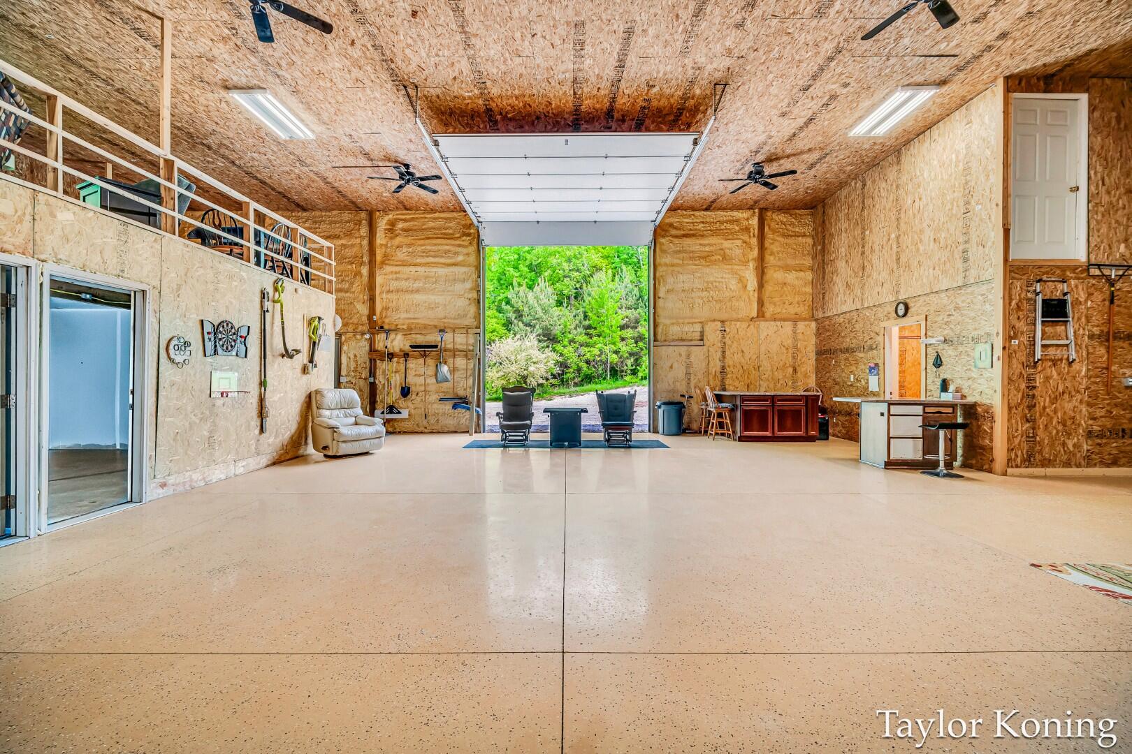 Hart, Michigan, 49420, United States, 2 Bedrooms Bedrooms, ,2 BathroomsBathrooms,Residential,For Sale,1949749