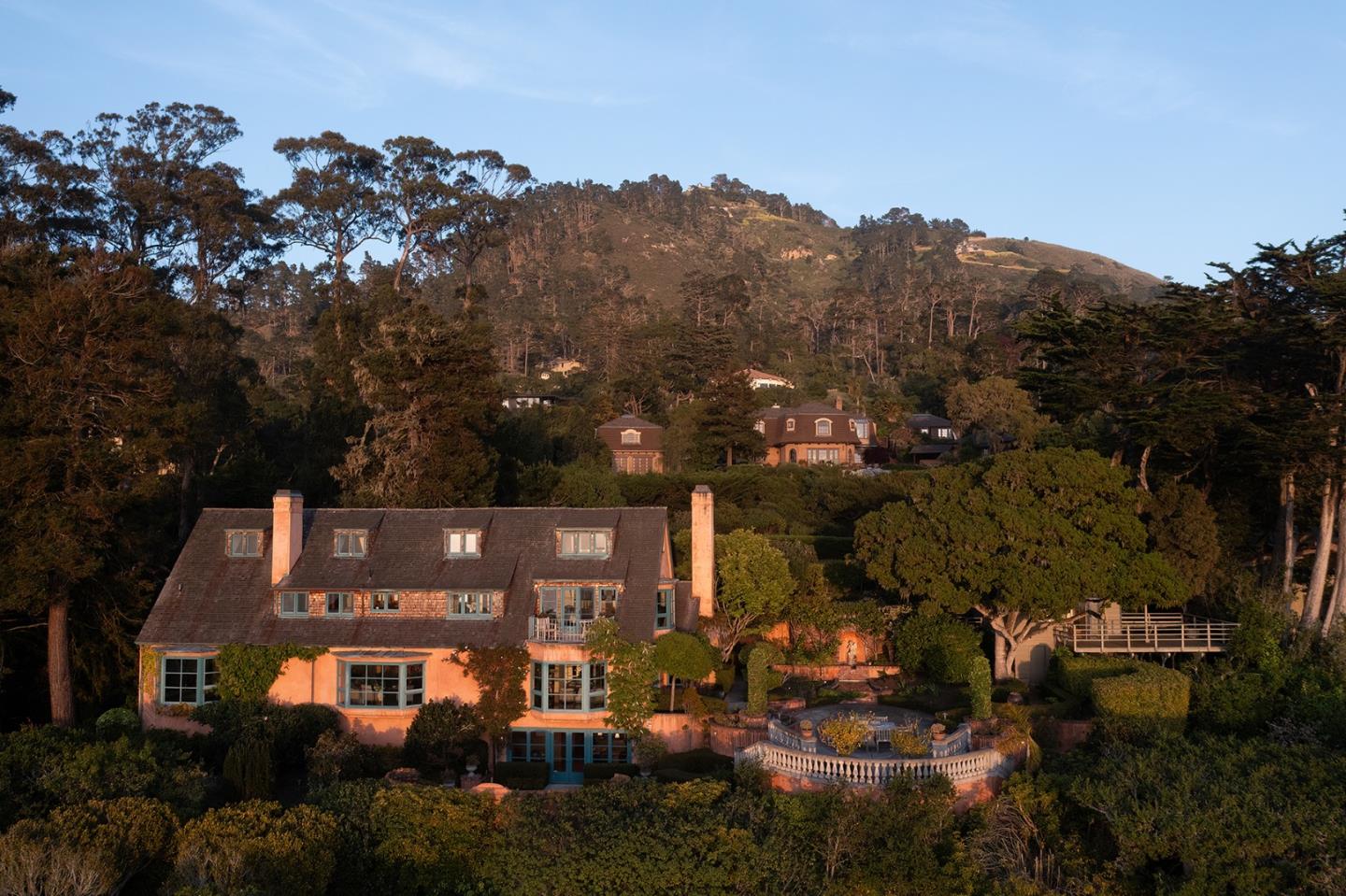 Carmel, California, 93923, United States, 4 Bedrooms Bedrooms, ,5 BathroomsBathrooms,Residential,For Sale,1819241