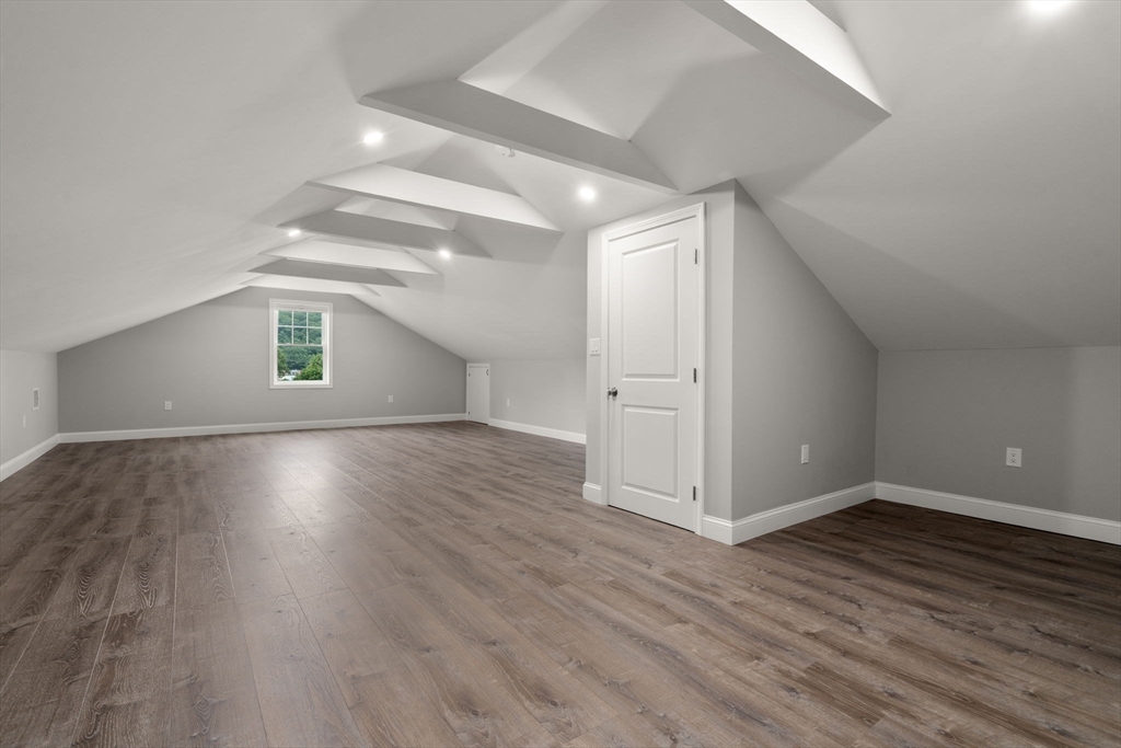 Waltham, Massachusetts, 02453, United States, 4 Bedrooms Bedrooms, ,5 BathroomsBathrooms,Residential,For Sale,1927253