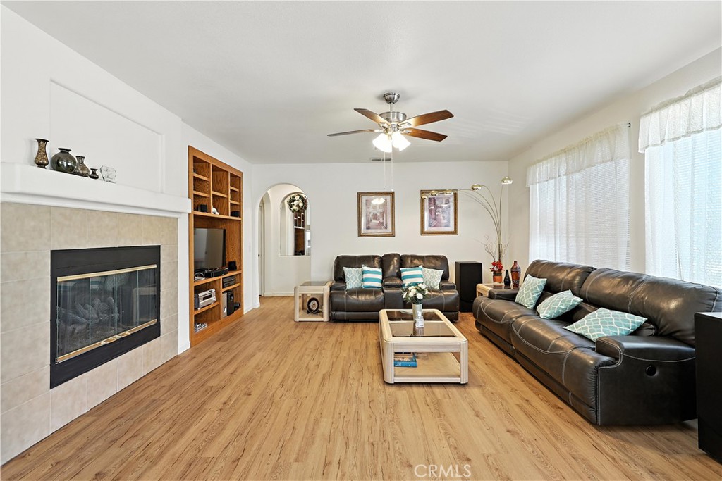 Chowchilla, California, 93610, United States, 4 Bedrooms Bedrooms, ,4 BathroomsBathrooms,Residential,For Sale,1873118