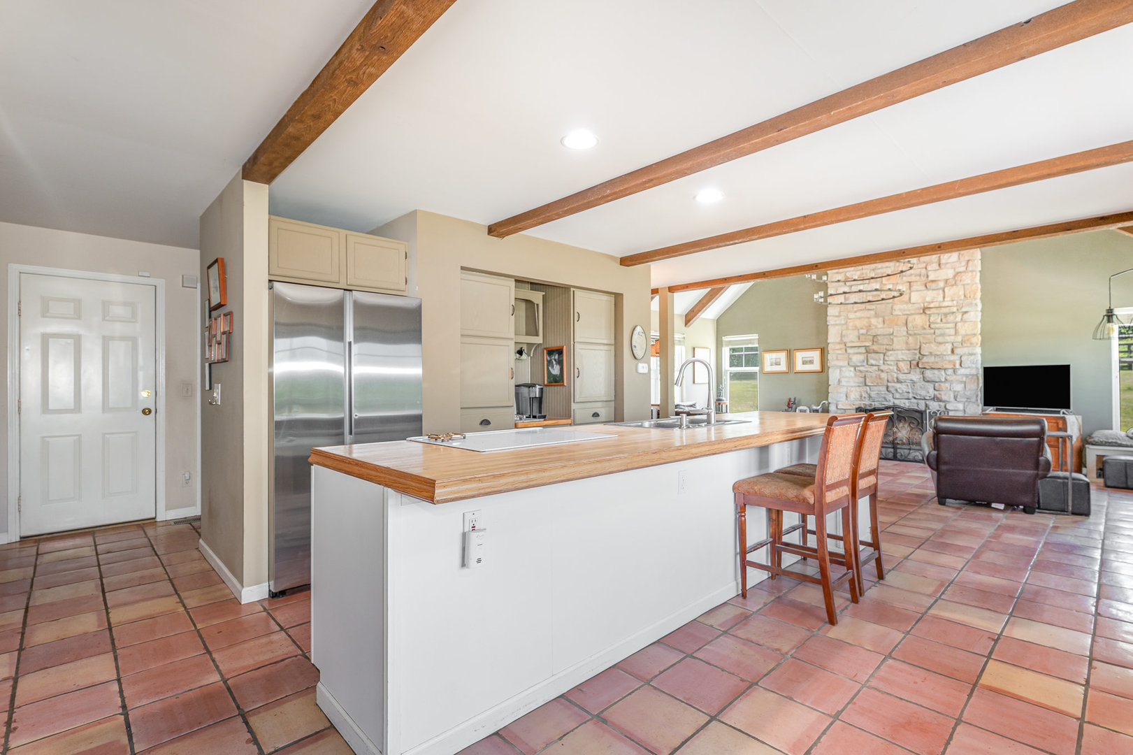 Caledonia, Illinois, 61011, United States, 4 Bedrooms Bedrooms, ,5 BathroomsBathrooms,Residential,For Sale,1984139