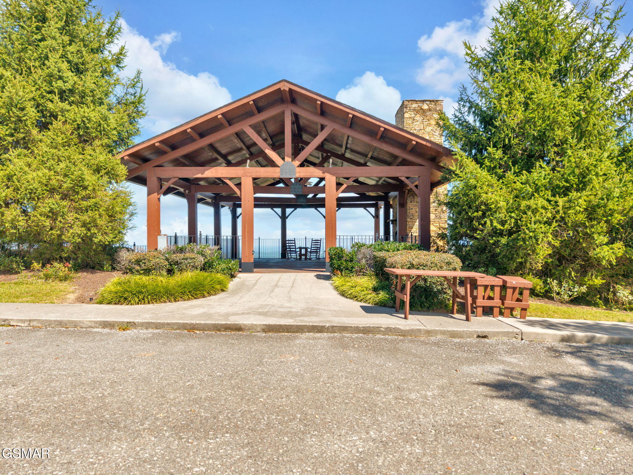 Sevierville, Tennessee, 37862, United States, 3 Bedrooms Bedrooms, ,3 BathroomsBathrooms,Residential,For Sale,1974724