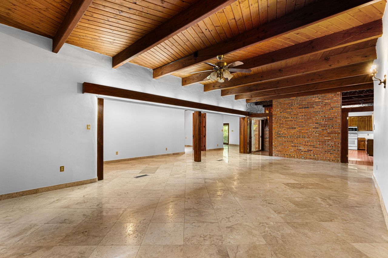 Albuquerque, New Mexico, 87106, United States, 4 Bedrooms Bedrooms, ,5 BathroomsBathrooms,Residential,For Sale,1896146