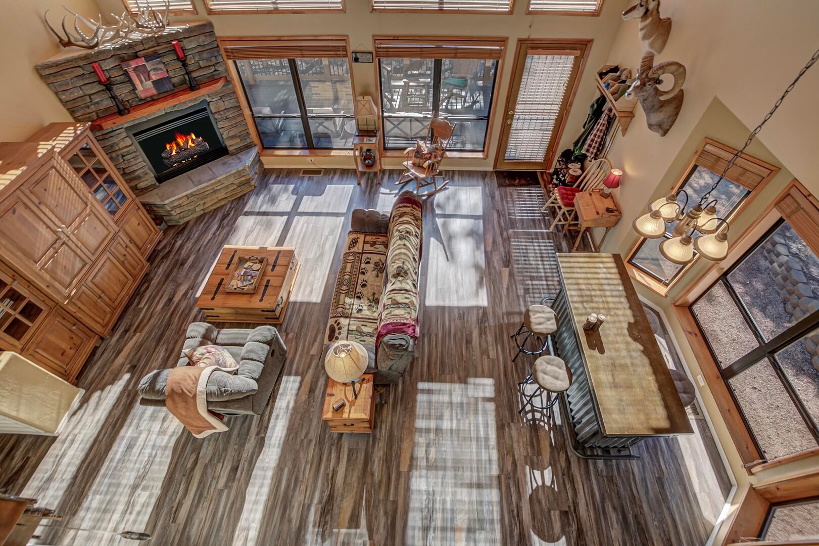 Pine, Arizona, 85544, United States, 3 Bedrooms Bedrooms, ,2 BathroomsBathrooms,Residential,For Sale,1998384