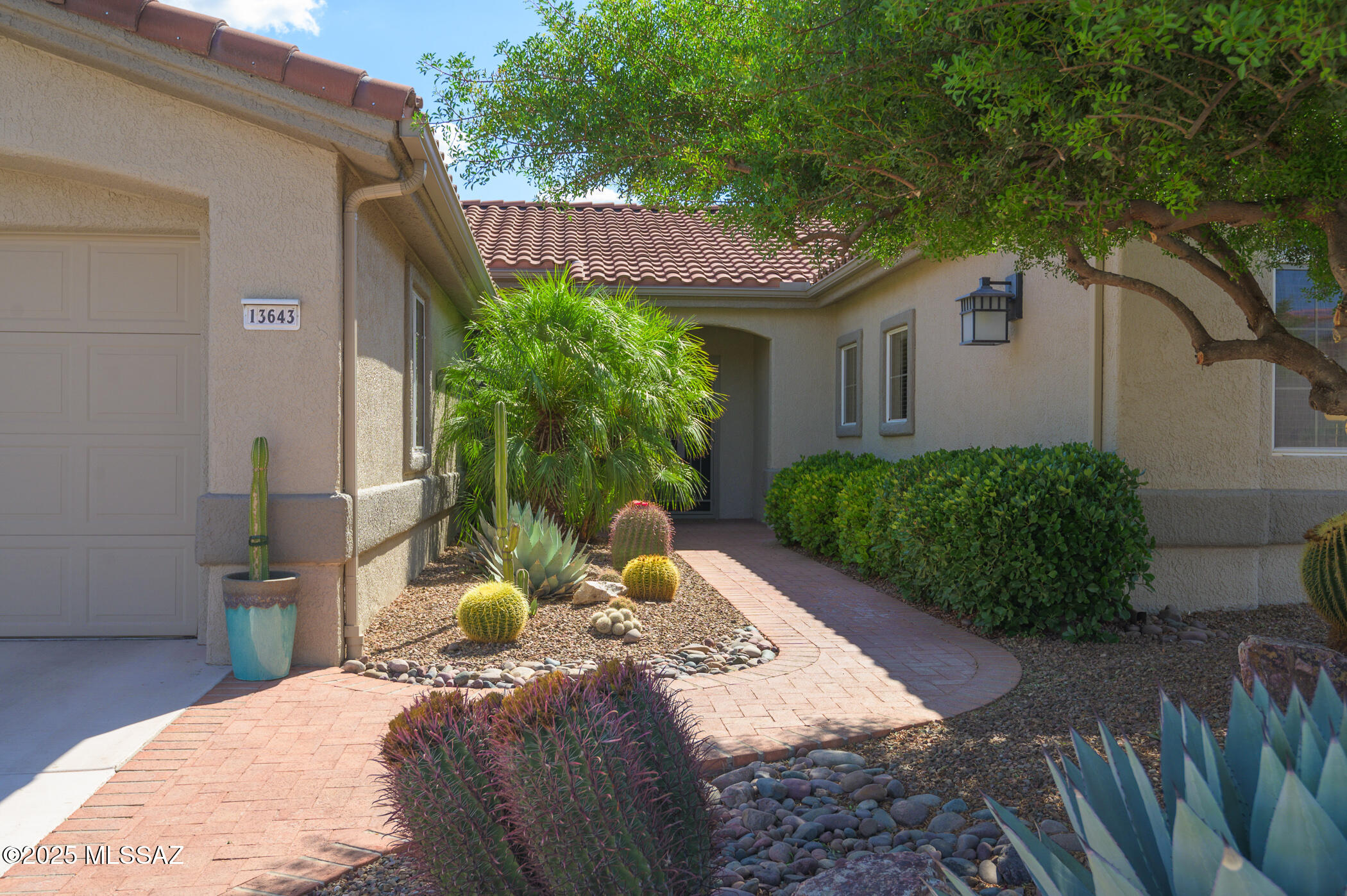 Oro Valley, Arizona, 85755, United States, 2 Bedrooms Bedrooms, ,2 BathroomsBathrooms,Residential,For Sale,1947298