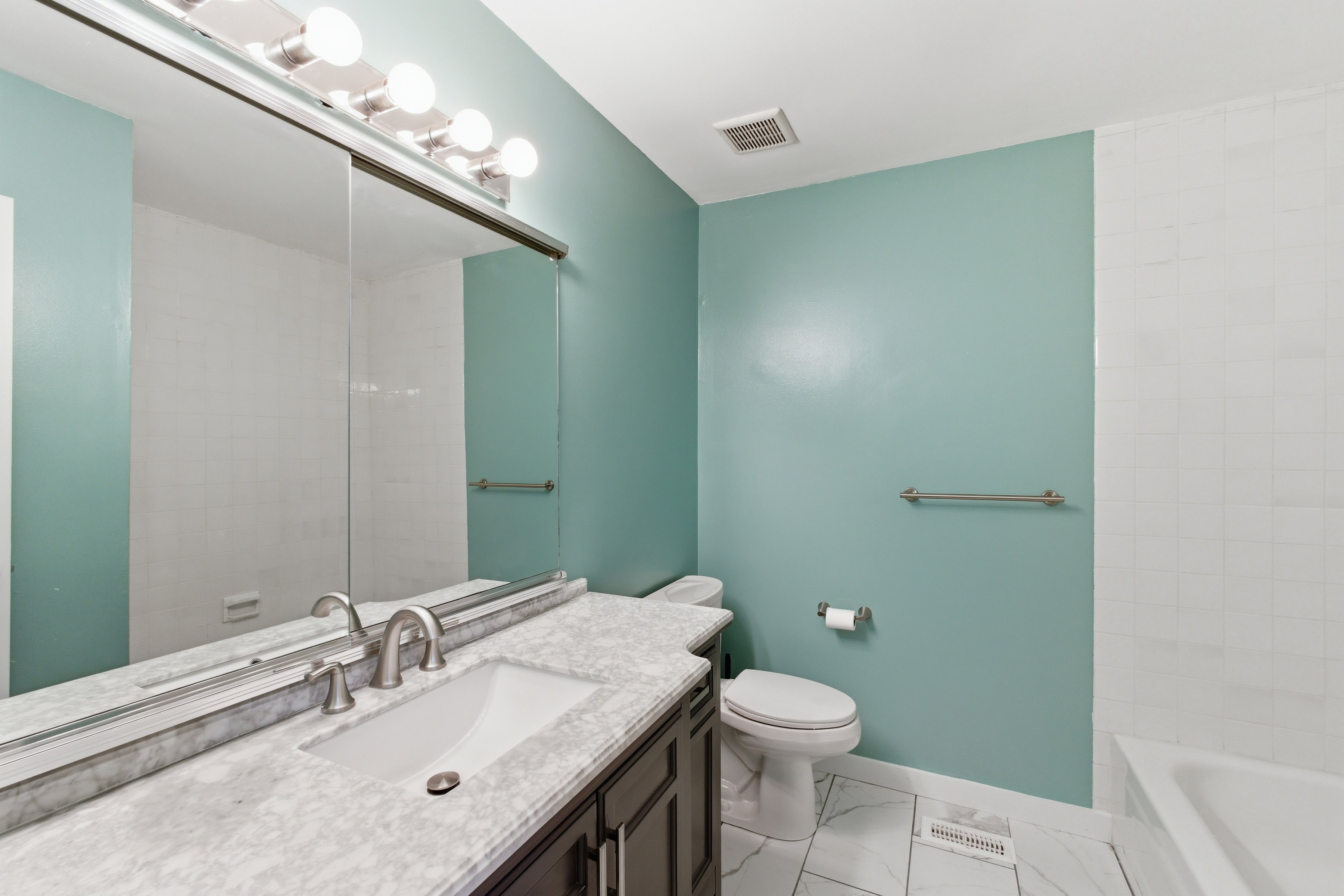  289 Shawmont Avenue #E, Philadelphia, PA 19128 - 物件實景