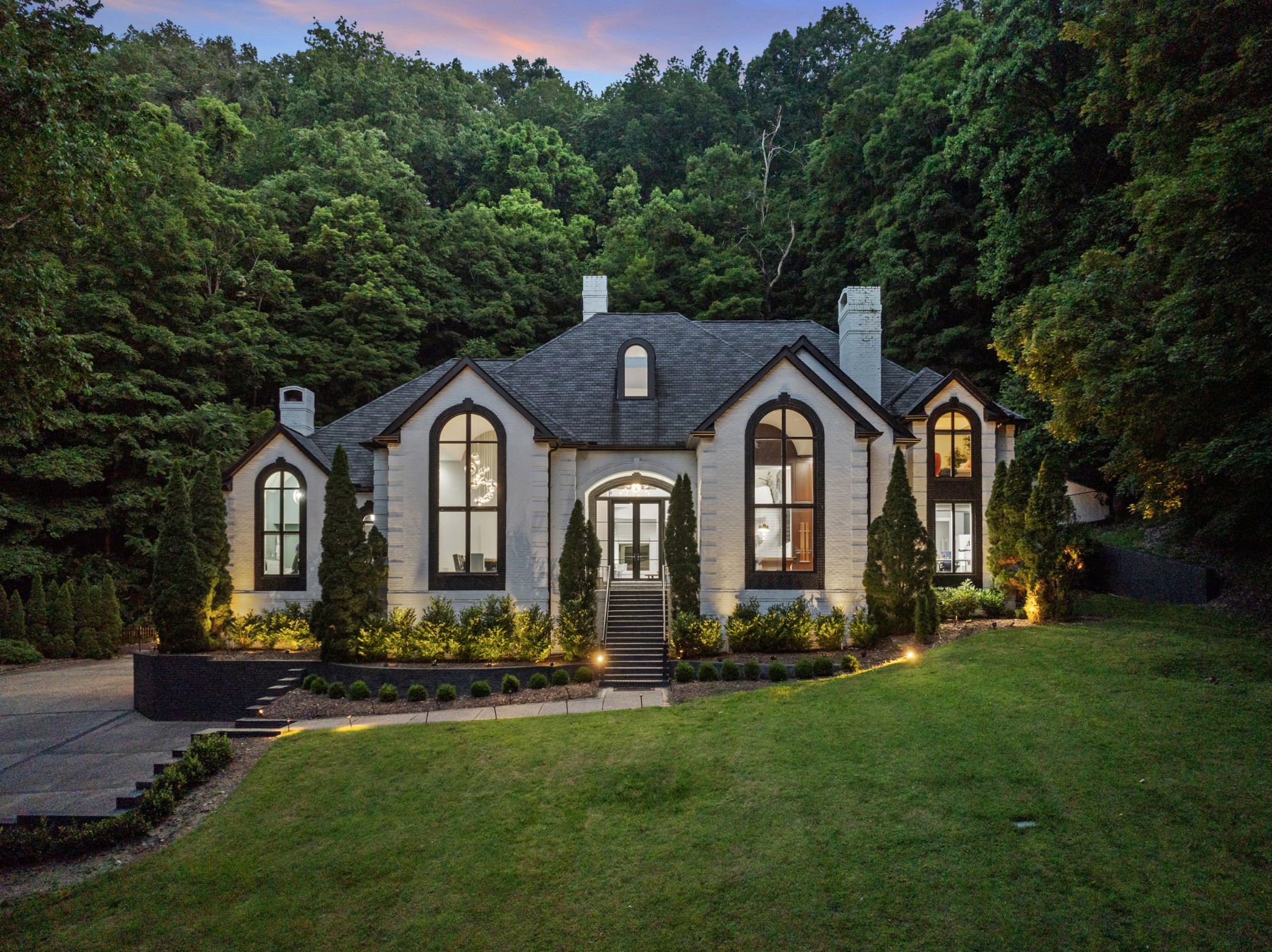 Nashville, Tennessee, 37215, United States, 5 Bedrooms Bedrooms, ,11 BathroomsBathrooms,Residential,For Sale,1885456