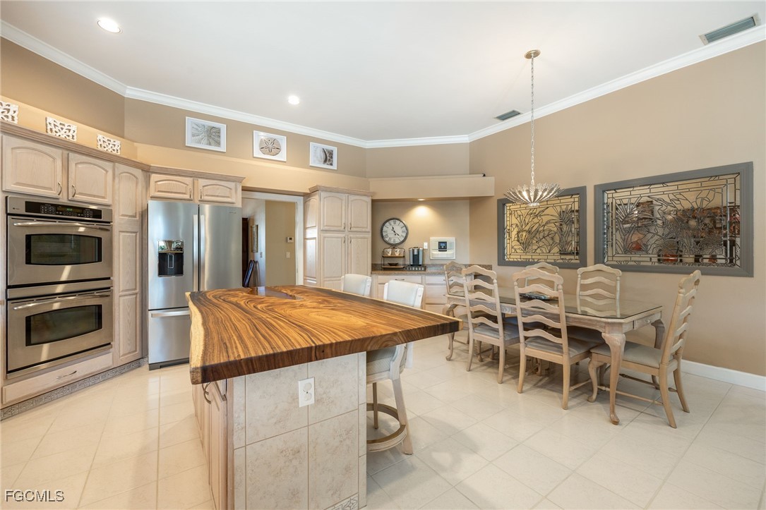 Cape Coral, Florida, 33914, United States, 4 Bedrooms Bedrooms, ,3 BathroomsBathrooms,Residential,For Sale,1974993