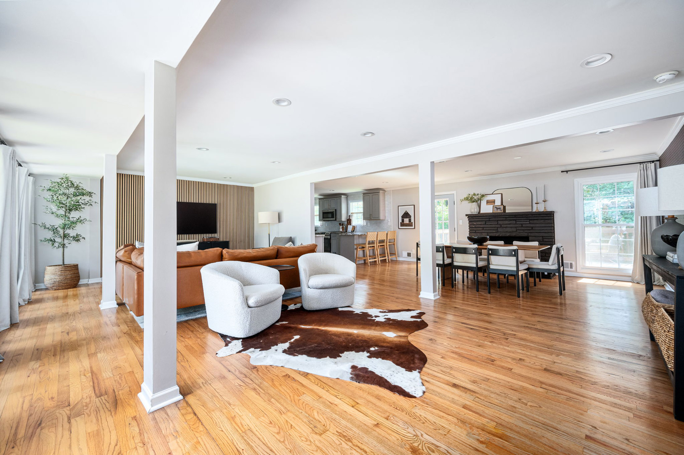  Fully Renovated and Updated Home on Over 0.75 Acre Lot - 物件實景