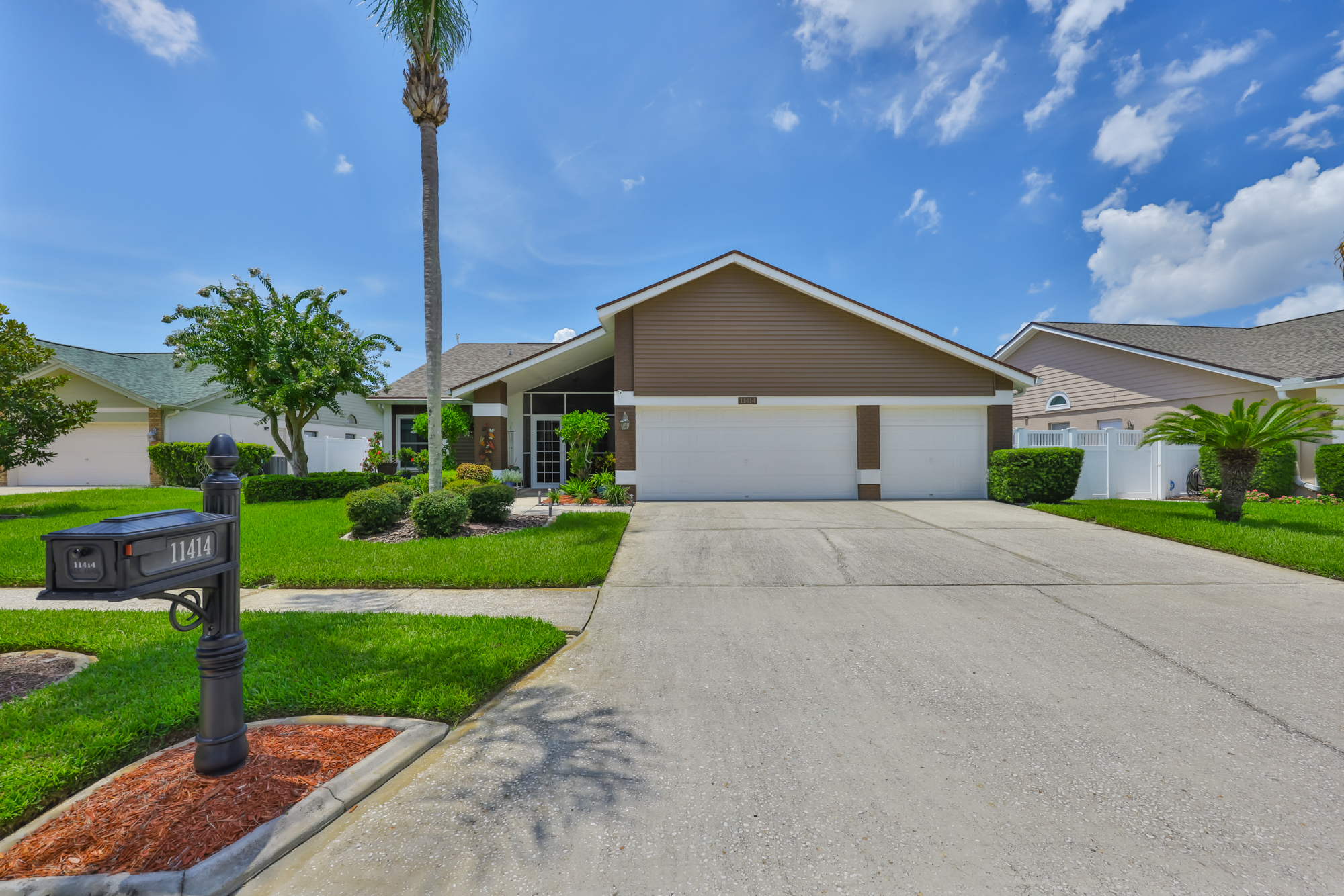 Tampa, Florida, 33635, United States, 4 Bedrooms Bedrooms, ,2 BathroomsBathrooms,Residential,For Sale,1996495