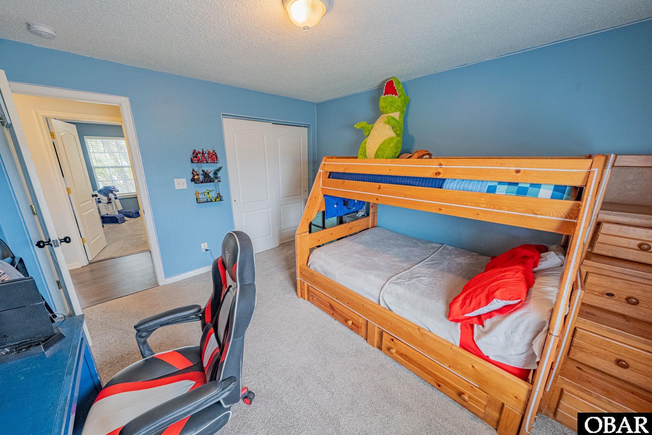 Moyock, North Carolina, 27958, United States, 6 Bedrooms Bedrooms, ,3 BathroomsBathrooms,Residential,For Sale,1997191