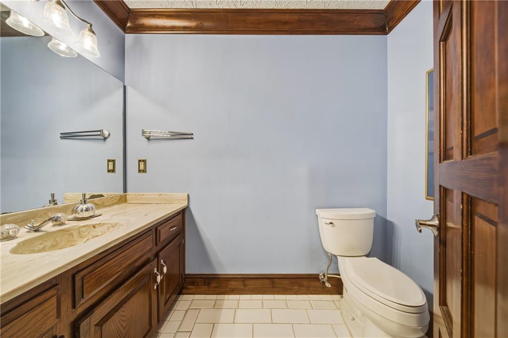 Roswell, Georgia, 30076, United States, 4 Bedrooms Bedrooms, ,3 BathroomsBathrooms,Residential,For Sale,2049337