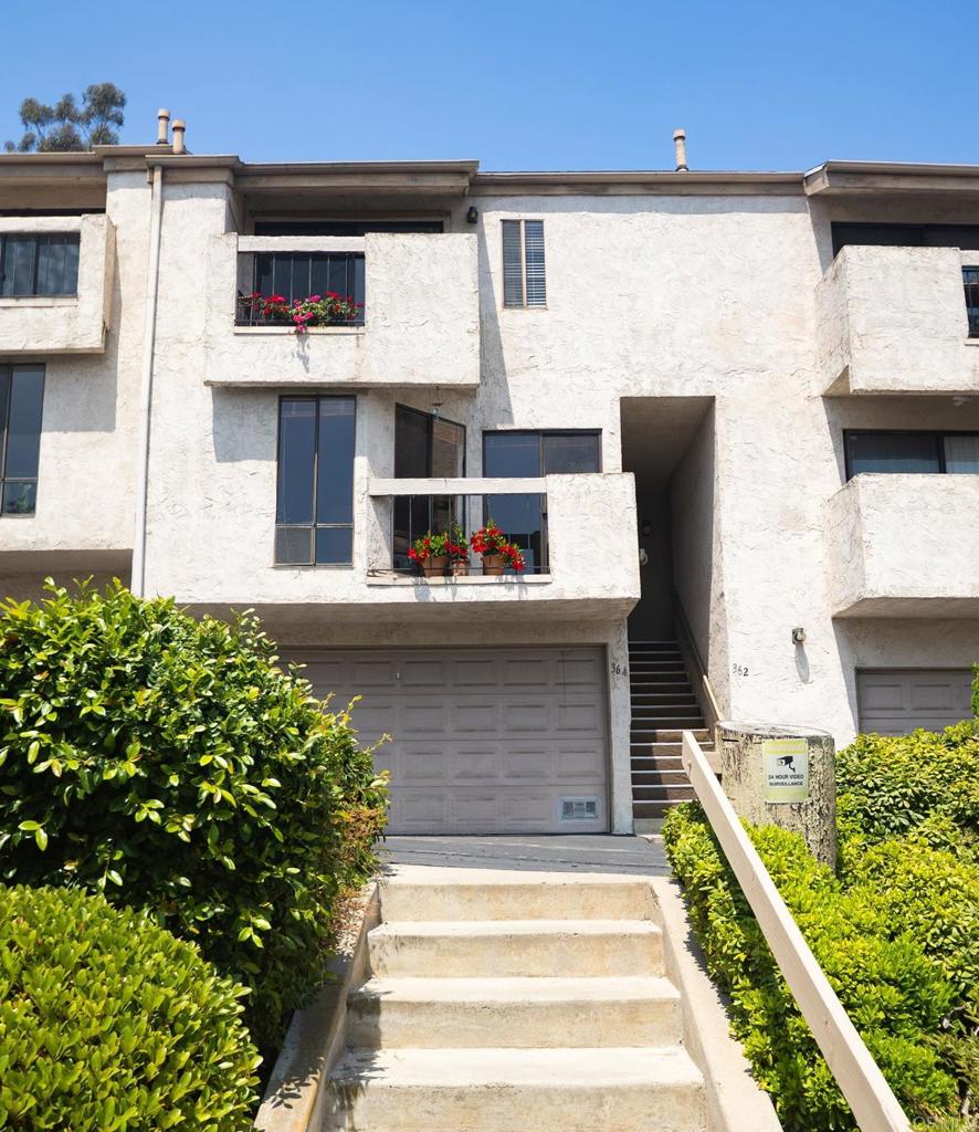 El Cajon, California, 92020, United States, 2 Bedrooms Bedrooms, ,3 BathroomsBathrooms,Residential,For Sale,1985459