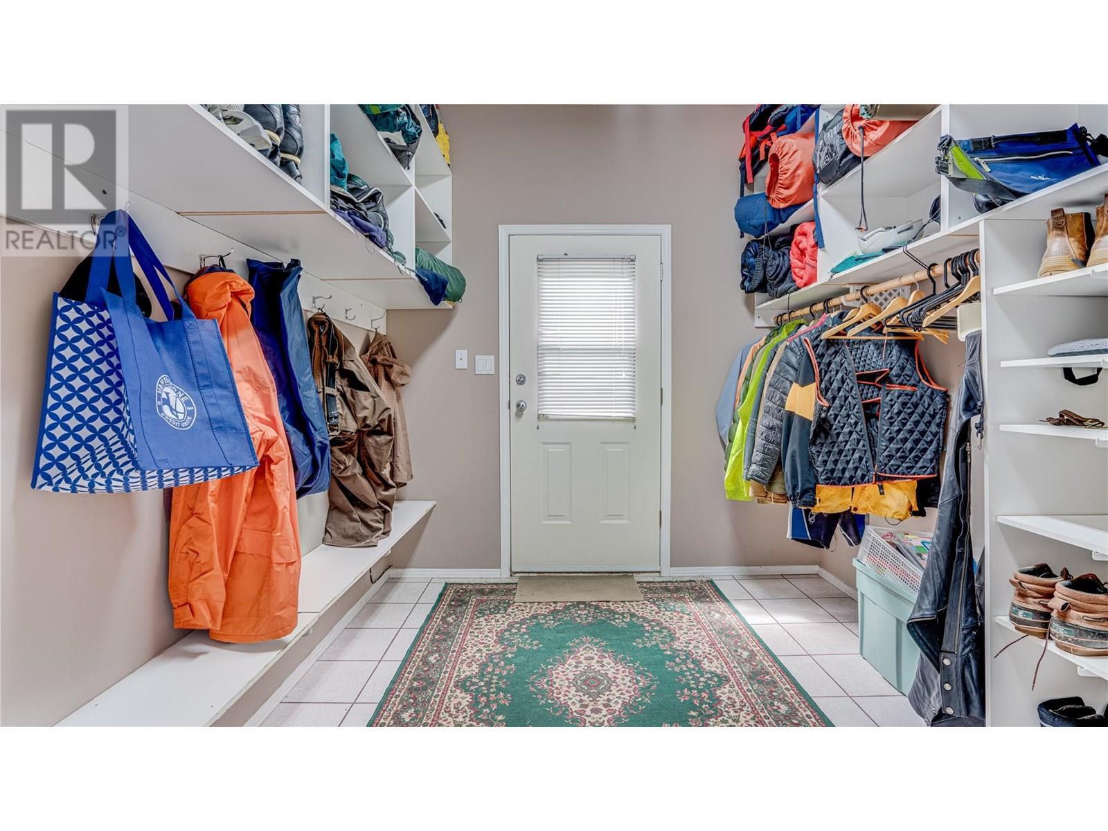 VERNON, British Columbia, V1B 2W8, CA, 5 Bedrooms Bedrooms, ,3 BathroomsBathrooms,Residential,For Sale,1901364