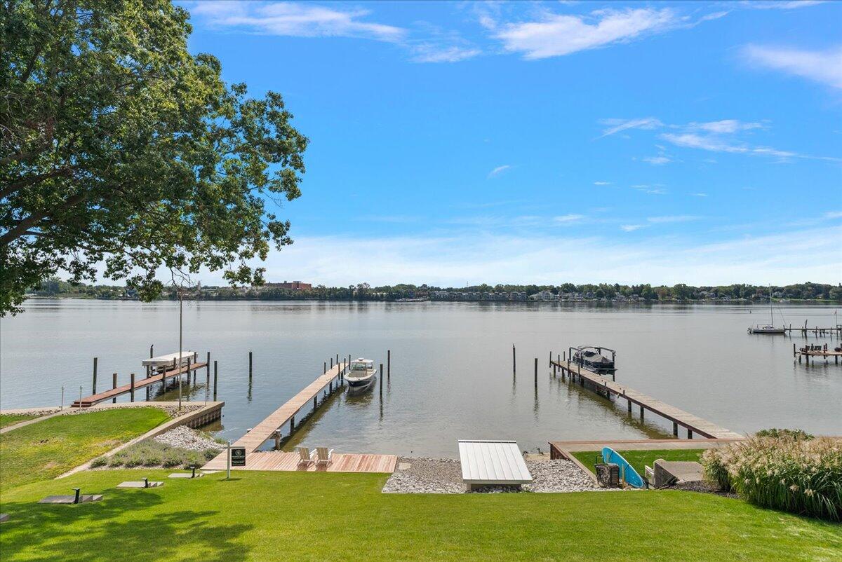 Holland, Michigan, 49424, United States, 3 Bedrooms Bedrooms, ,4 BathroomsBathrooms,Residential,For Sale,1948148