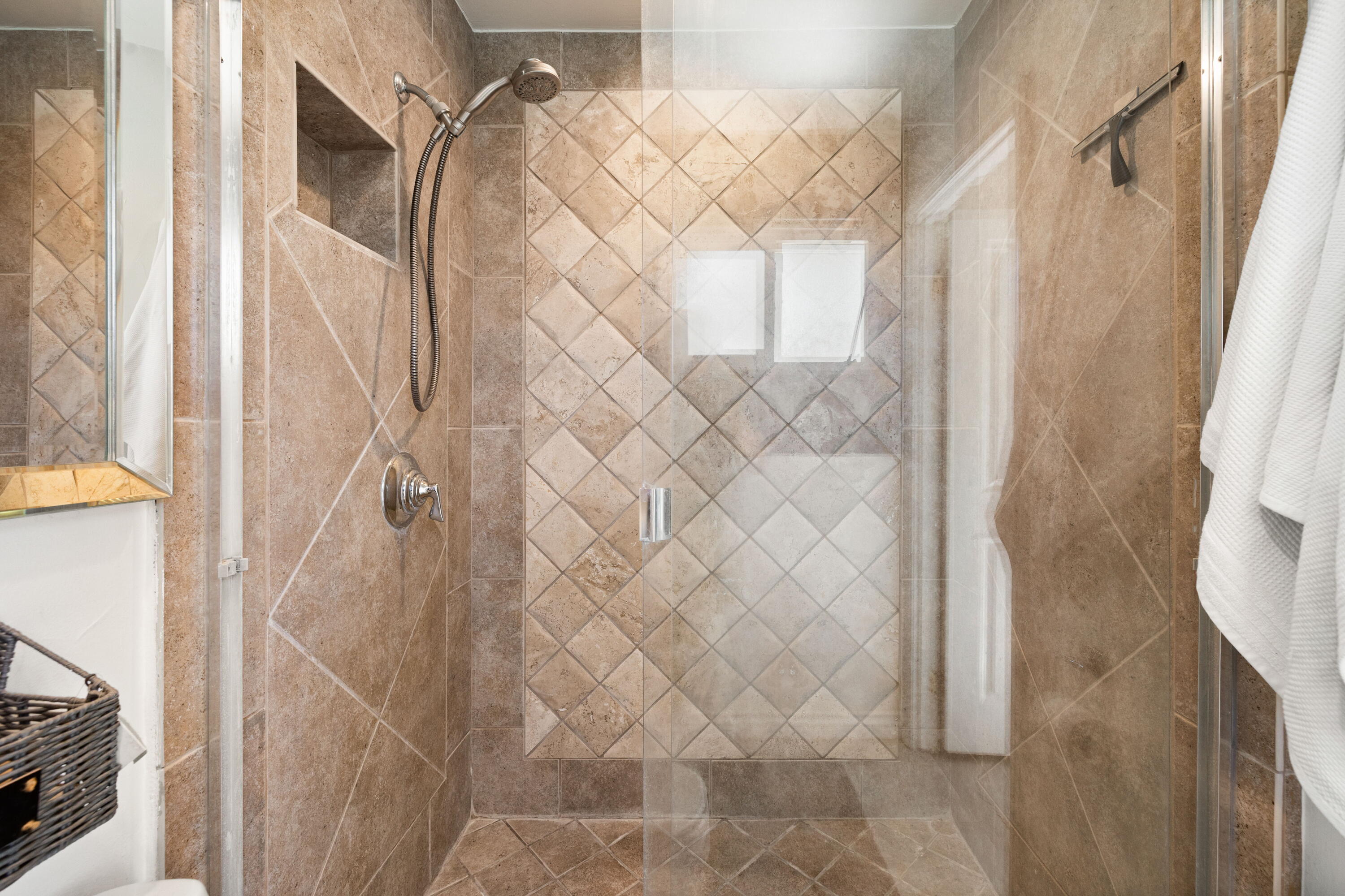 Palm Desert, California, 92211, United States, 3 Bedrooms Bedrooms, ,2 BathroomsBathrooms,Residential,For Sale,1972481