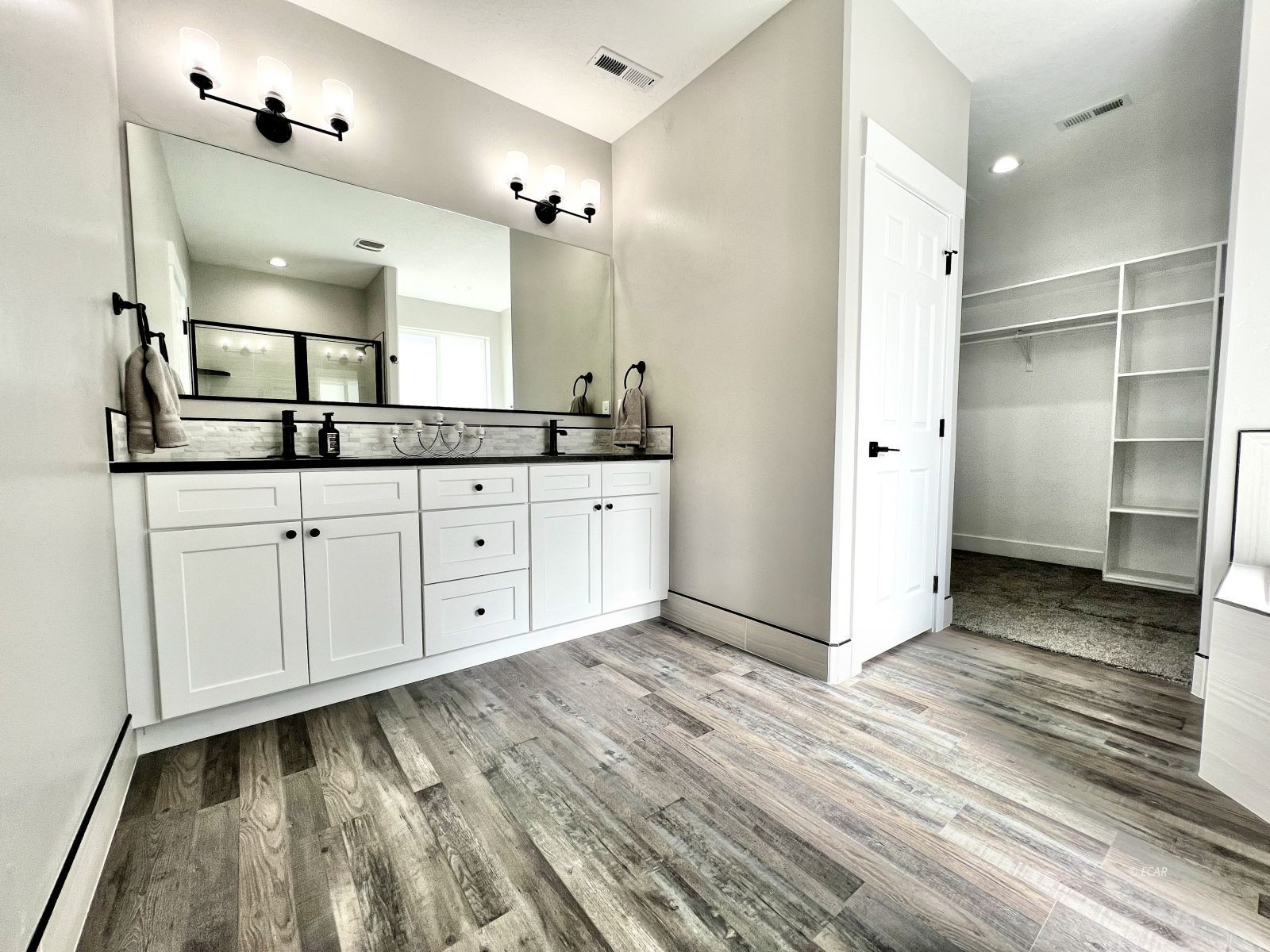 Elko, Nevada, 89801, United States, 3 Bedrooms Bedrooms, ,2 BathroomsBathrooms,Residential,For Sale,1700409