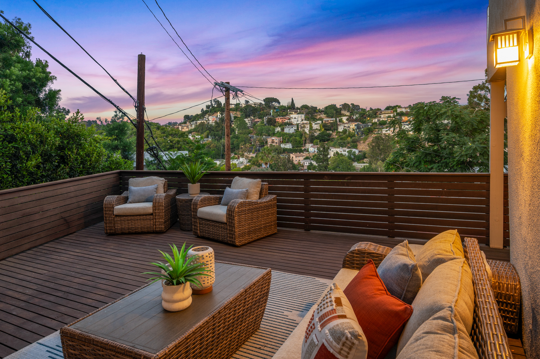  1662 Rotary Drive, Los Angeles, CA 90026 - 物件實景