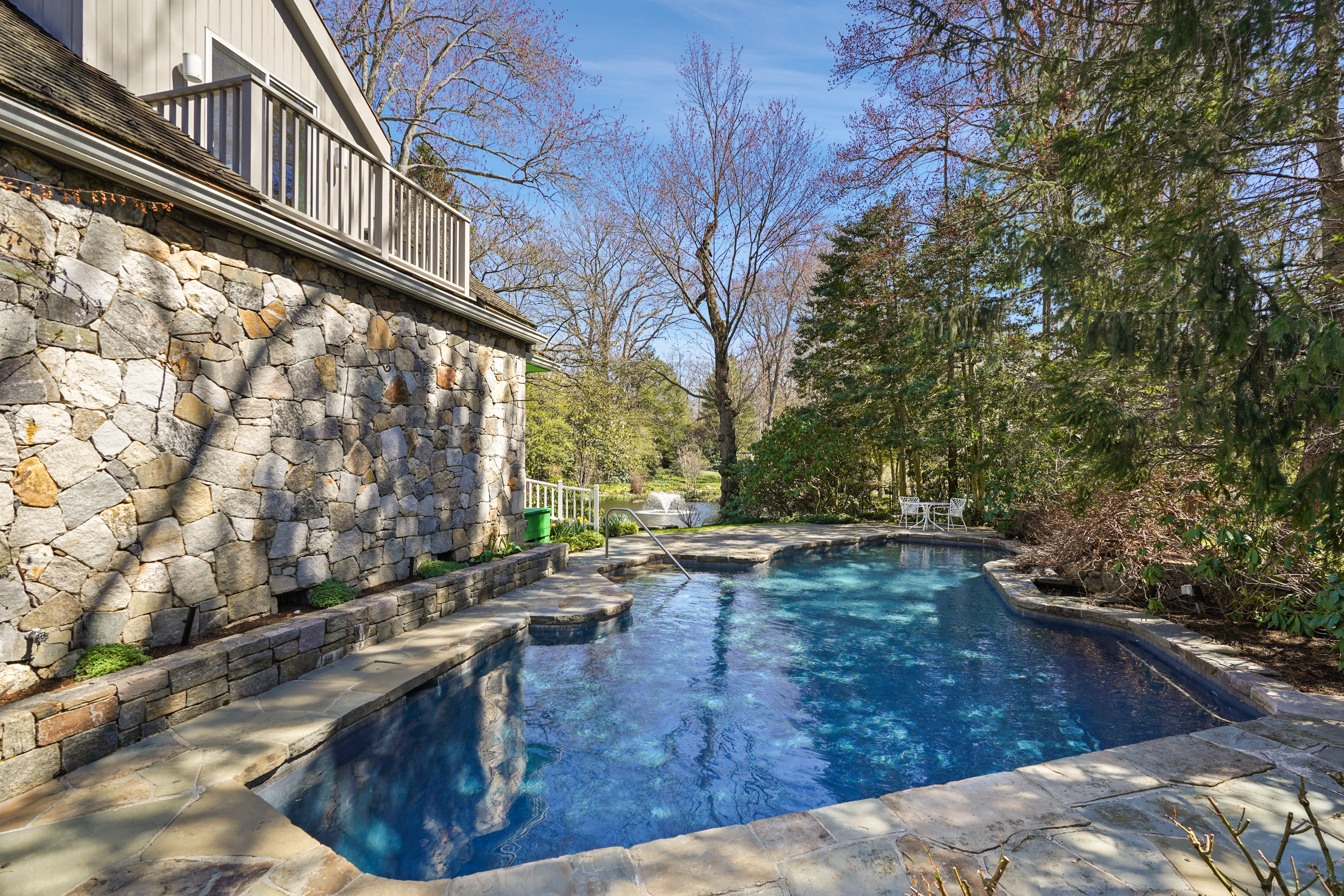  135 & 129 Zaccheus Mead Lane - 物件實景