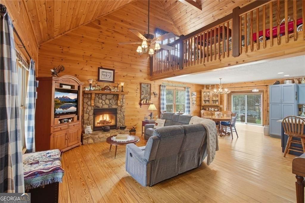Ellijay, Georgia, 30540, United States, 3 Bedrooms Bedrooms, ,3 BathroomsBathrooms,Residential,For Sale,2036628