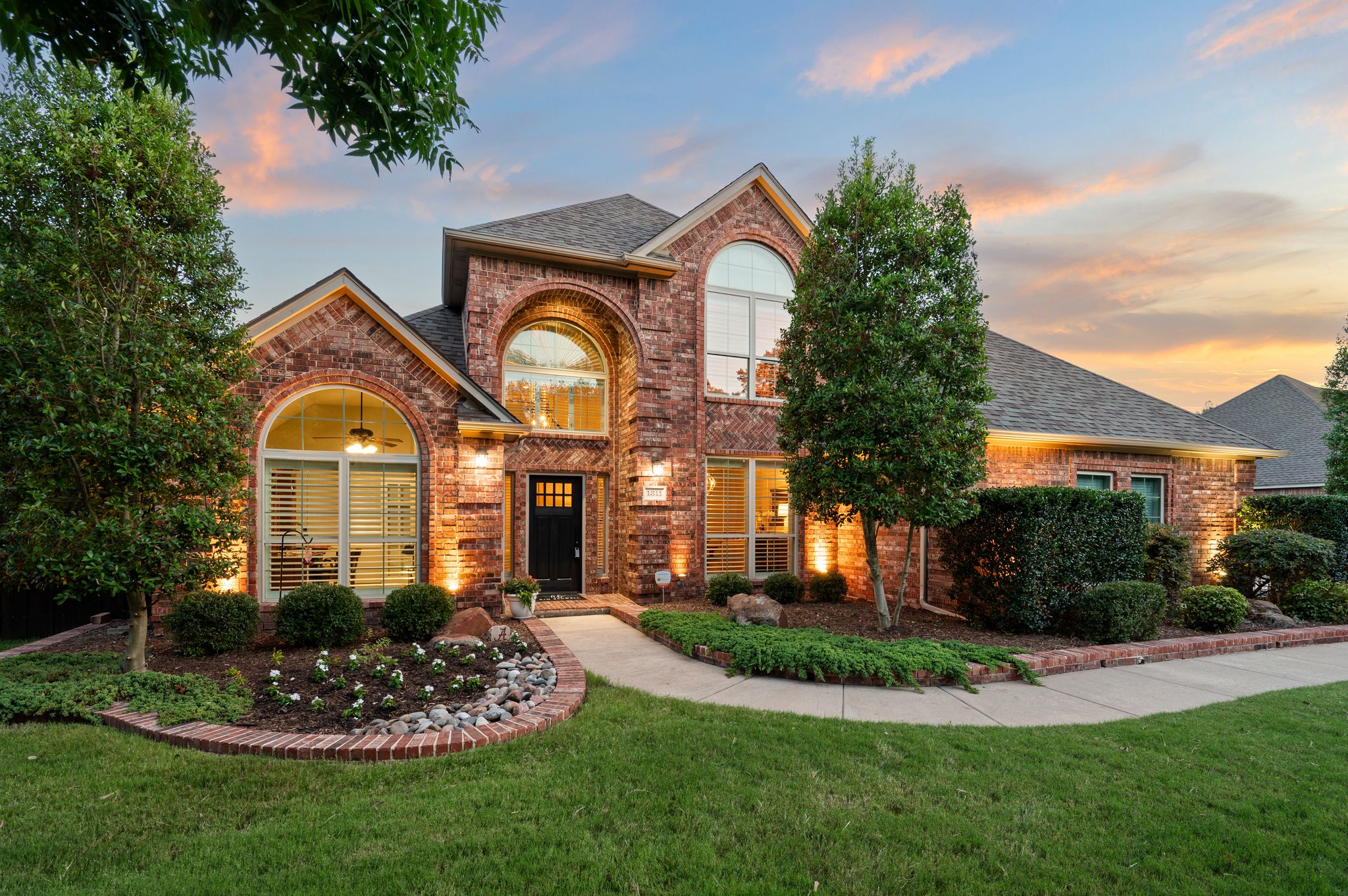  Timeless Elegance on Nearly Half an Acre in Prestigious Southlake Hills - 物件實景