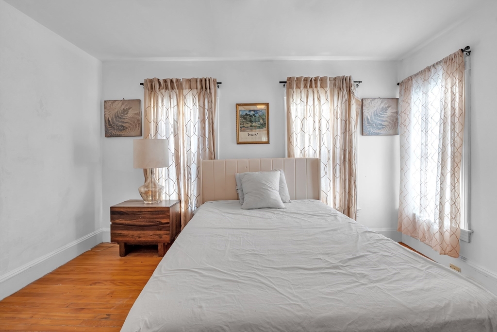 Orange, Massachusetts, 01364, United States, 7 Bedrooms Bedrooms, ,6 BathroomsBathrooms,Residential,For Sale,1991078