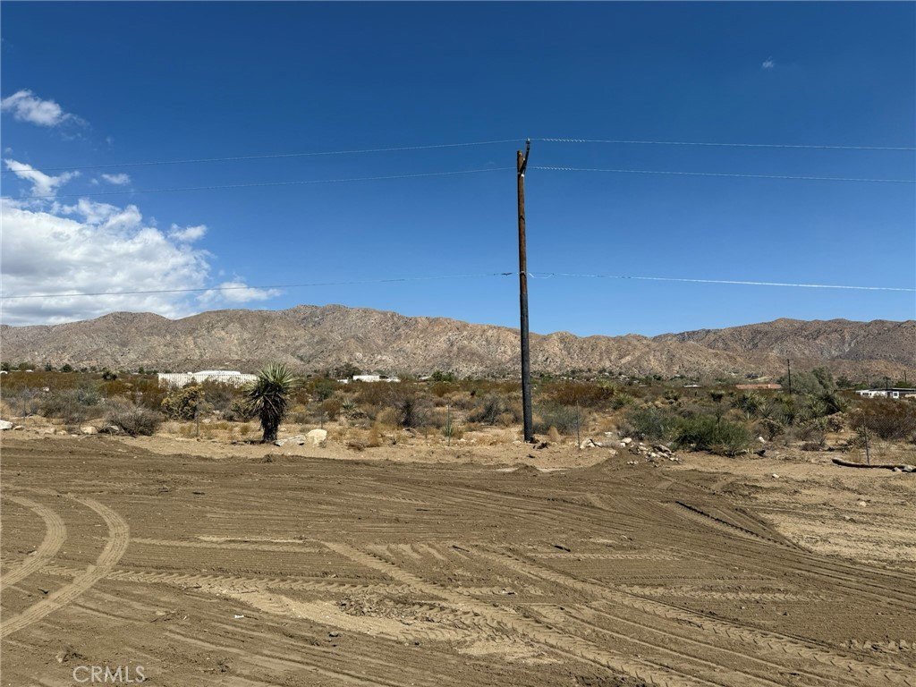 Morongo Valley, California, 92256, United States, 2 Bedrooms Bedrooms, ,3 BathroomsBathrooms,Residential,For Sale,1940987