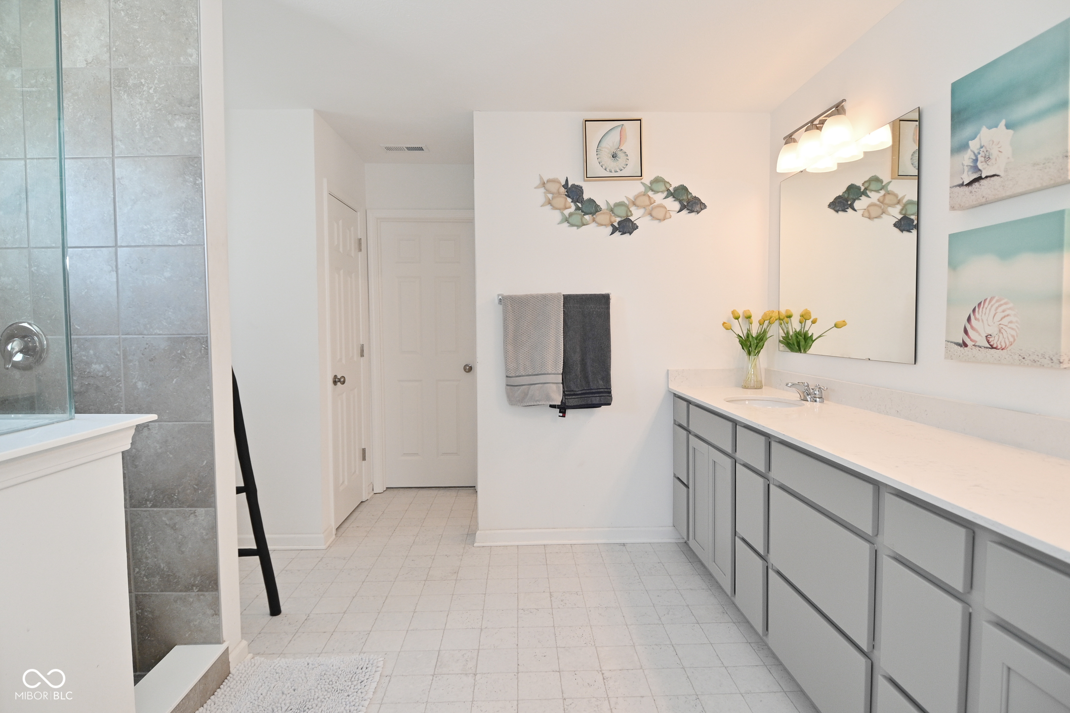 Bargersville, Indiana, 46106, United States, 4 Bedrooms Bedrooms, ,3 BathroomsBathrooms,Residential,For Sale,1980669