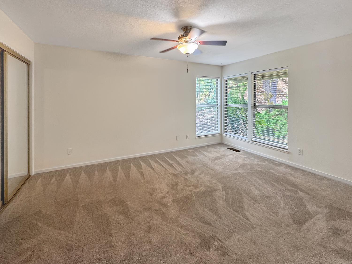 Meadow Vista, California, 95722, United States, 4 Bedrooms Bedrooms, ,3 BathroomsBathrooms,Residential,For Sale,1979764