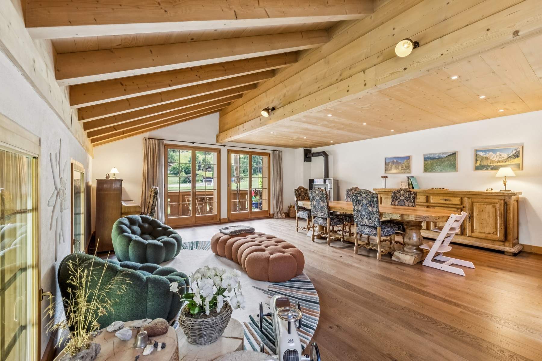  Duplex with breathtaking views—You