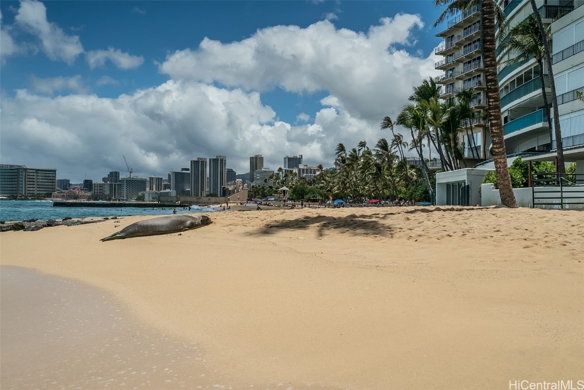 Honolulu, Hawaii, 96815, United States, 2 Bedrooms Bedrooms, ,4 BathroomsBathrooms,Residential,For Sale,1713125