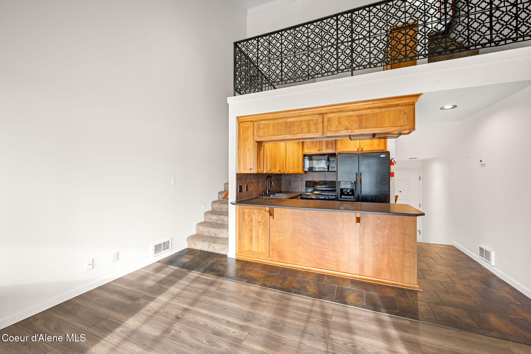 Sandpoint, Idaho, 83864, United States, 2 Bedrooms Bedrooms, ,Residential,For Sale,1999748