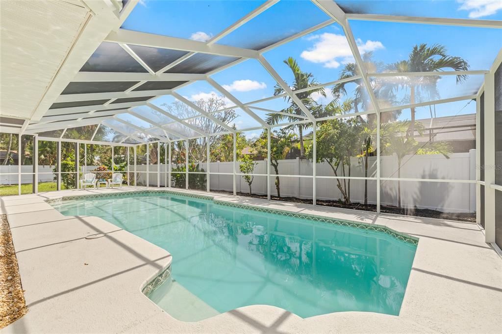 St Petersburg, Florida, 33705, United States, 4 Bedrooms Bedrooms, ,2 BathroomsBathrooms,Residential,For Sale,1919493