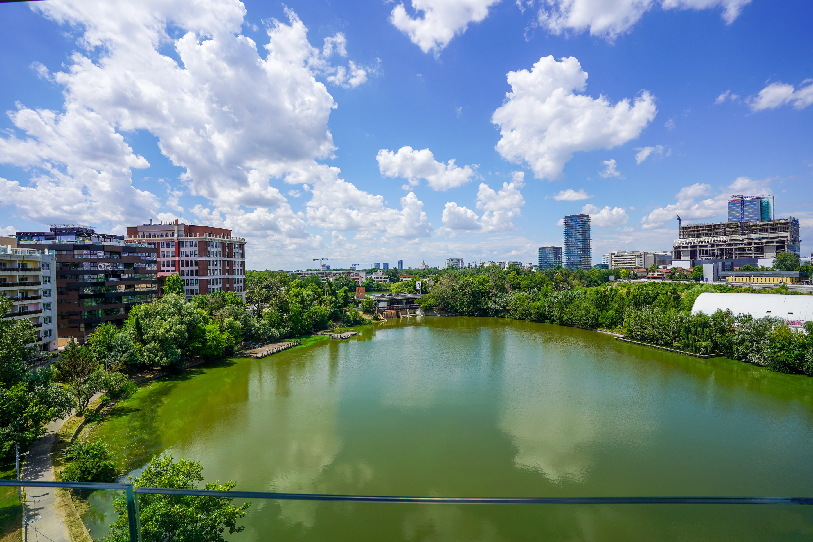  Four-Room Lakefront Apartment with Unobstructed Views over Lake Floreasca - 物件實景