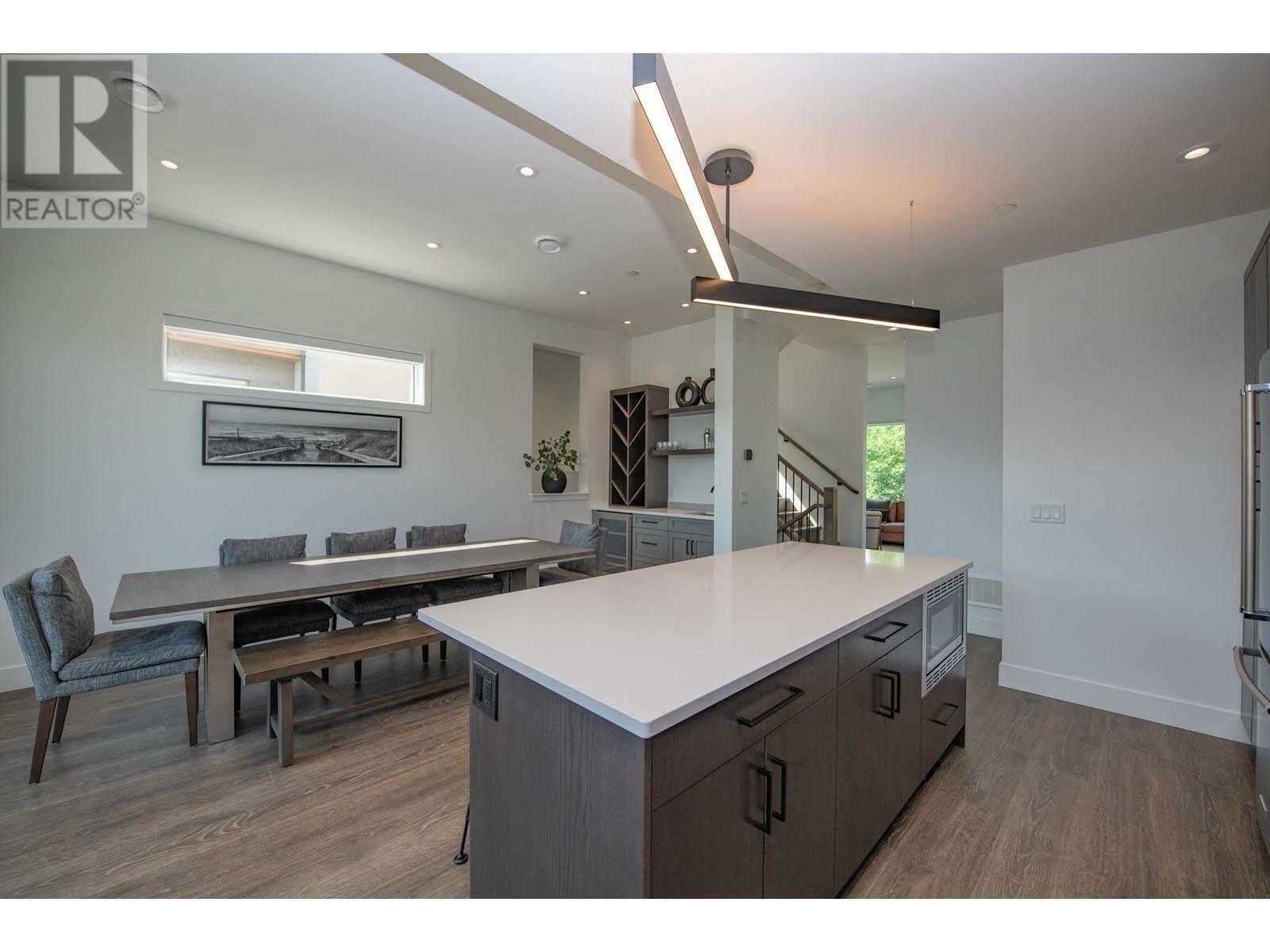 VERNON, British Columbia, V1H 0A5, CA, 4 Bedrooms Bedrooms, ,3 BathroomsBathrooms,Residential,For Sale,1839101