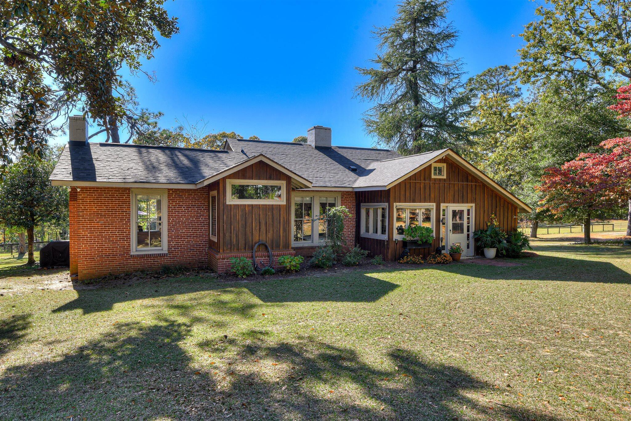 Aiken, South Carolina, 29803, United States, 2 Bedrooms Bedrooms, ,1 BathroomBathrooms,Residential,For Sale,1993088