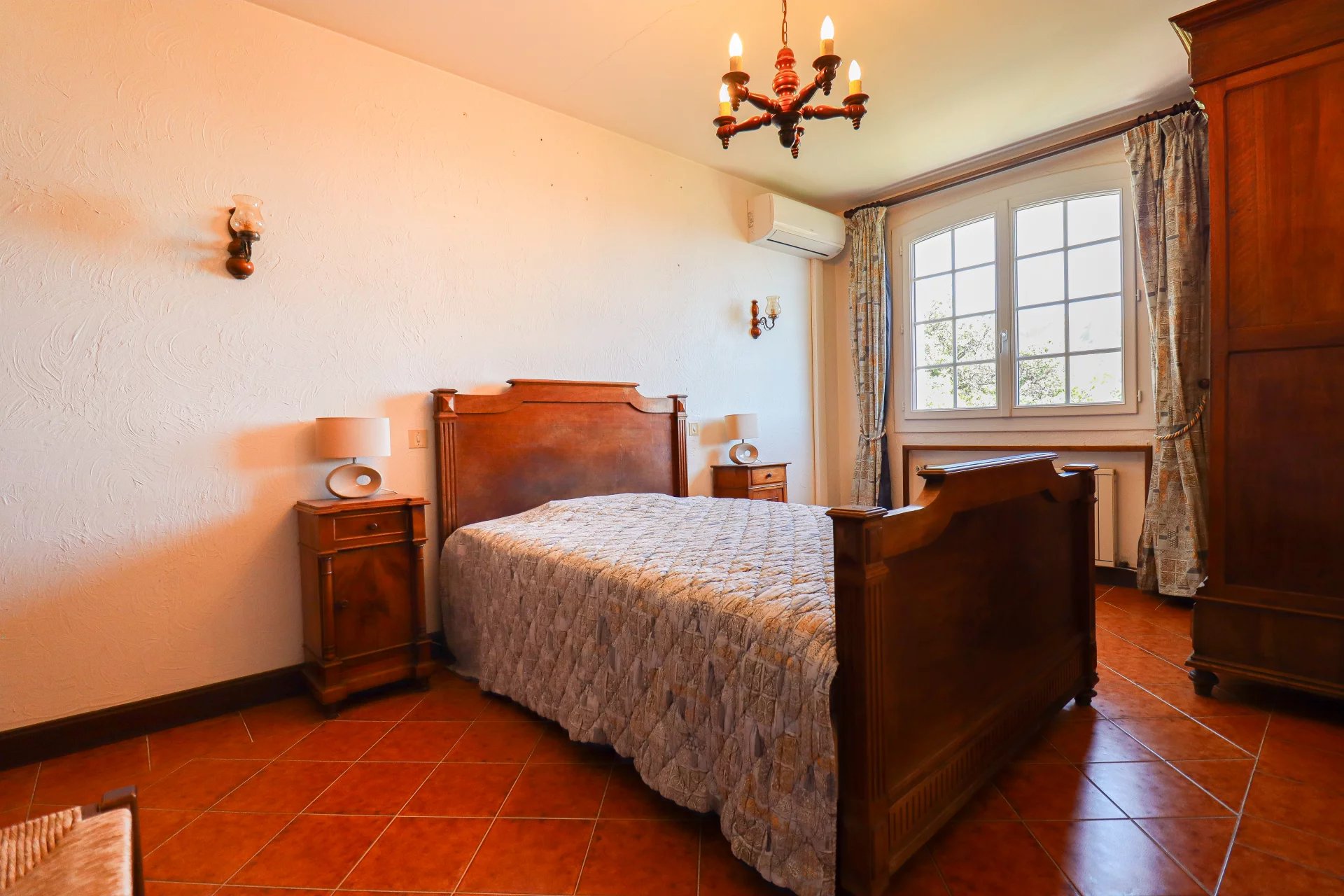 Saint-Raphaël, Provence-Alpes-Côte d’Azur, 83700, FR, 5 Bedrooms Bedrooms, ,4 BathroomsBathrooms,Residential,For Sale,1994600