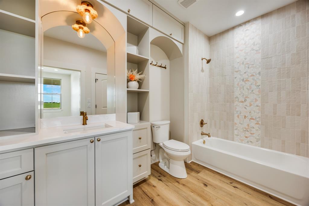 Decatur, Texas, 76234, United States, 4 Bedrooms Bedrooms, ,4 BathroomsBathrooms,Residential,For Sale,1923125